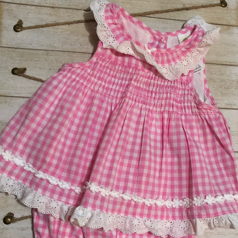 Pink gingham baby girl set